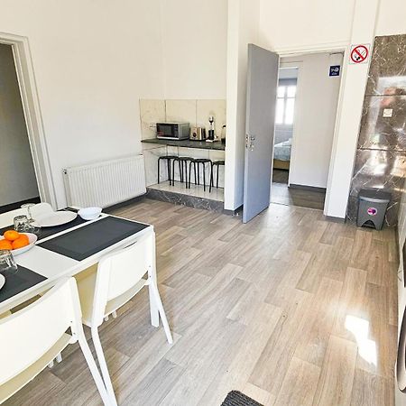 The Lemon Tree Hostel Ларнака Екстериор снимка